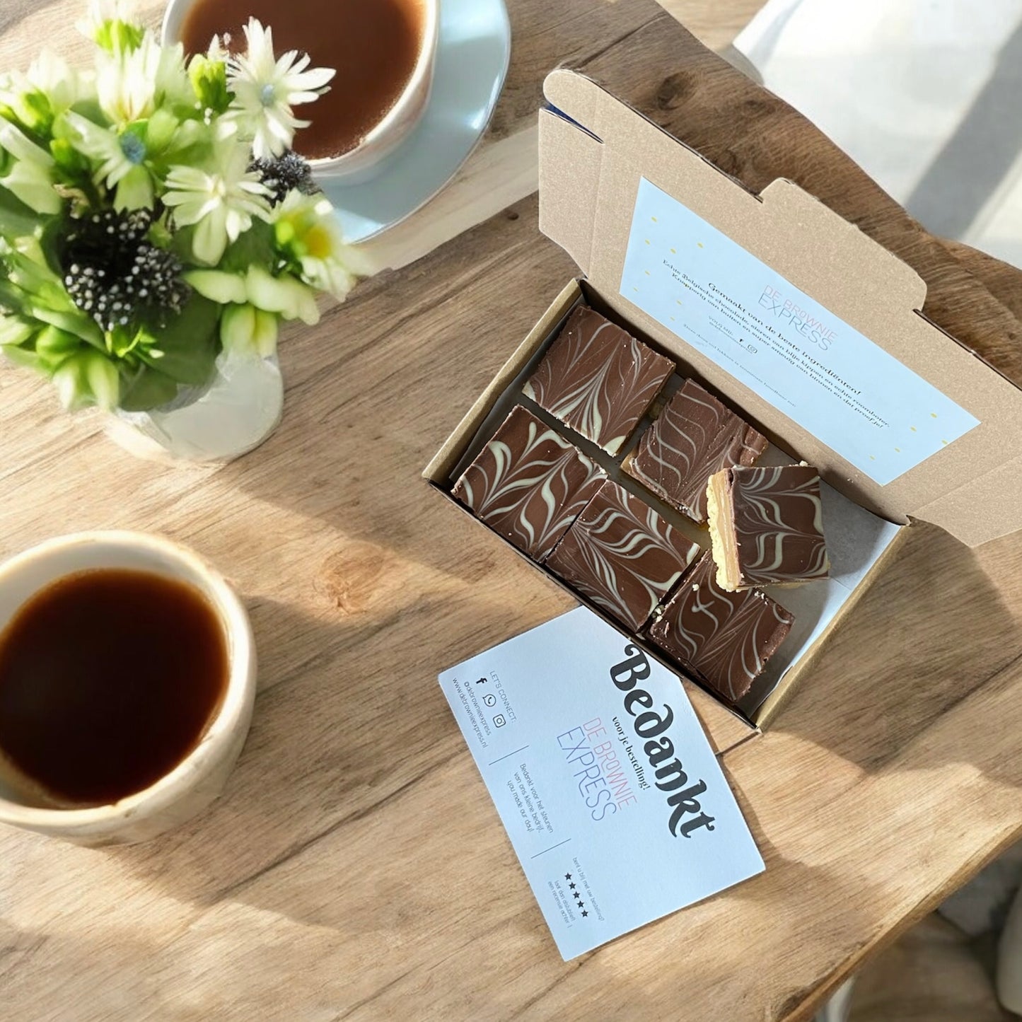 Brownie / Blondie box (12 stukjes)